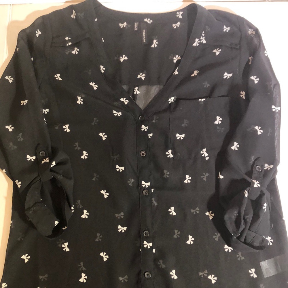 Black & White Bow Print Blouse